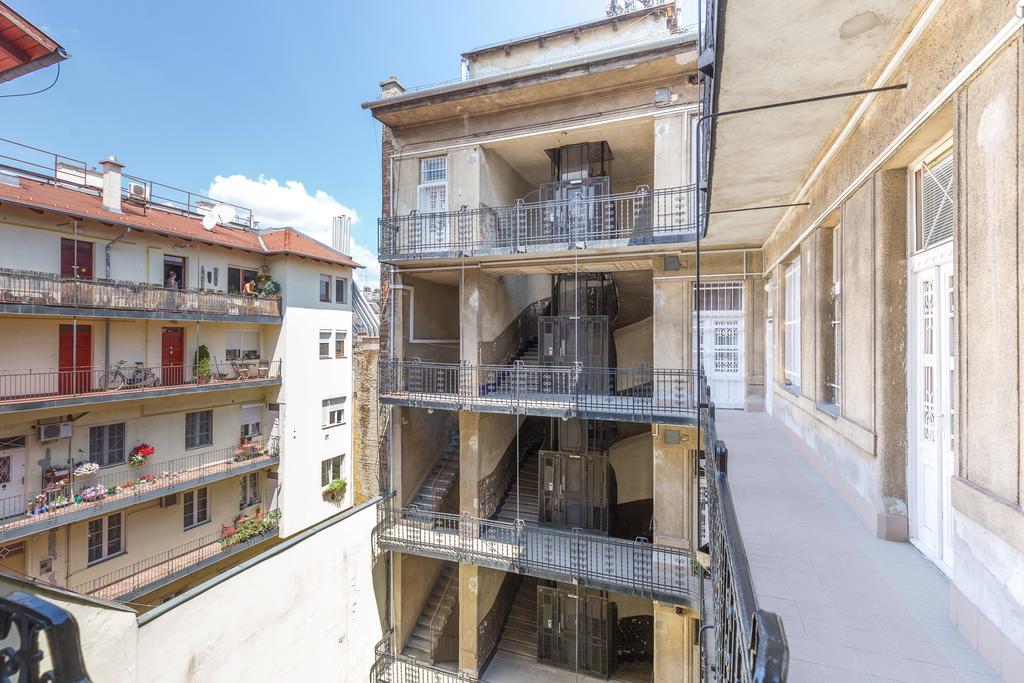 Real Apartments Zichy Budapeste Exterior foto